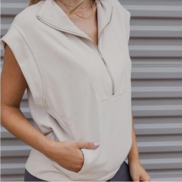 Abercrombie and Fitch oversized half-zip tunic vest quarter zip vest - Picture 2 of 8